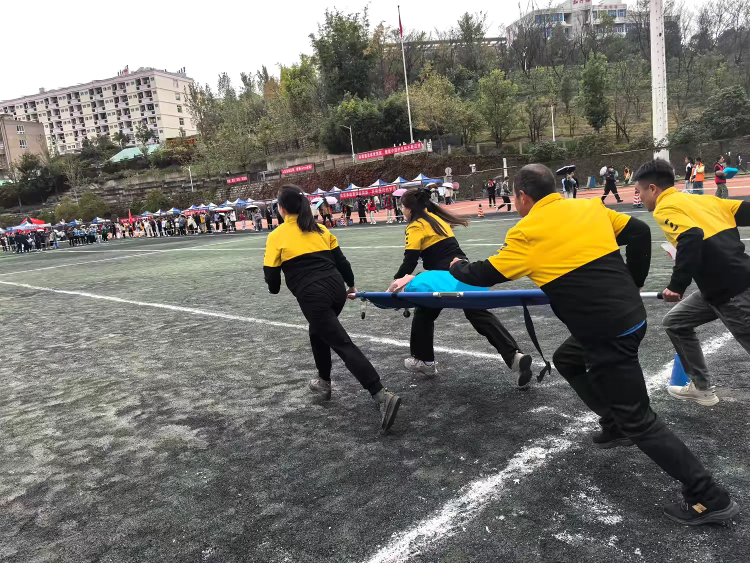 简篇-活力飞扬展风采,斗志昂扬正青春--玉溪师范学院附属小学参加2024年玉溪师范学院第十七届教职工运动会记实