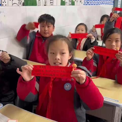 寒假家访暖人心 家校合力共育人——余干县第八小学四（1）班家访纪实