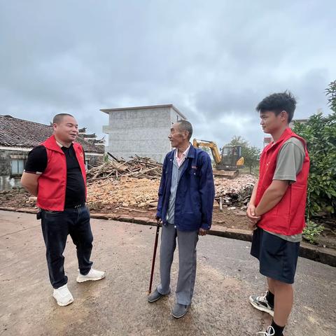 人大代表助力自建房安全隐患整治