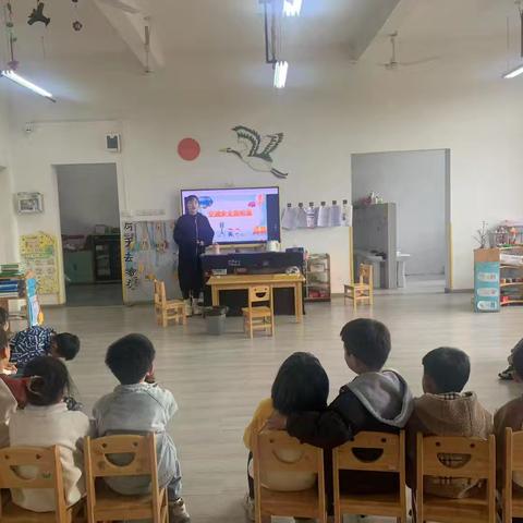 一路“幼”你，安全“童”行 ——玉山县樟村中心幼儿园交通安全演练