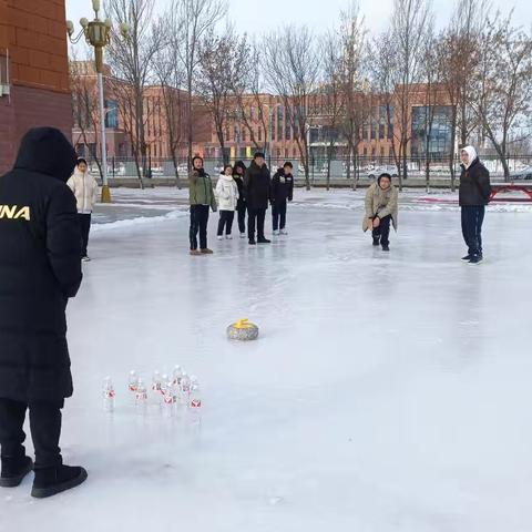 萝北一中学生寒假冰雪活动又上新