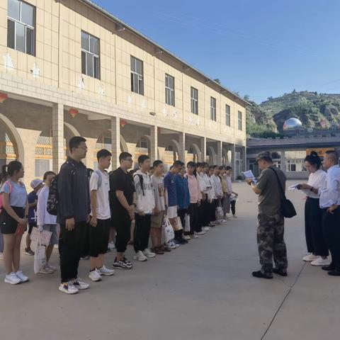 所见皆为美好  所行不负少年