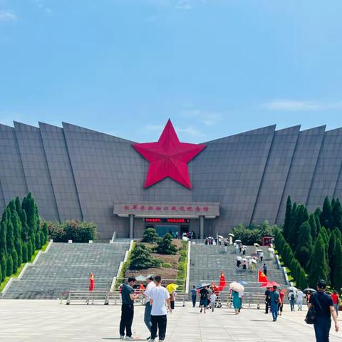 迎“七一”打卡红色教育基地主题党日活动