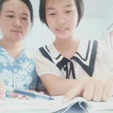 【七彩课堂与你同行】教子有方家庭