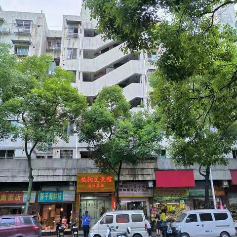 【新餐饮店办了营业执照就能无限制经营？不对，应该这么做！】