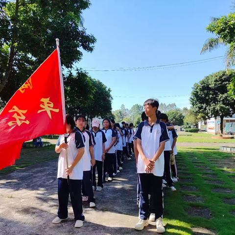 缅怀革命先烈  弘扬爱国精神 ——海丰县平东中学烈士纪念日活动