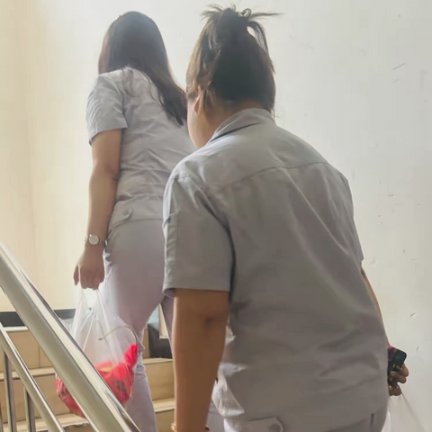 双鞍集团建筑器材公司开展6月义工队活动