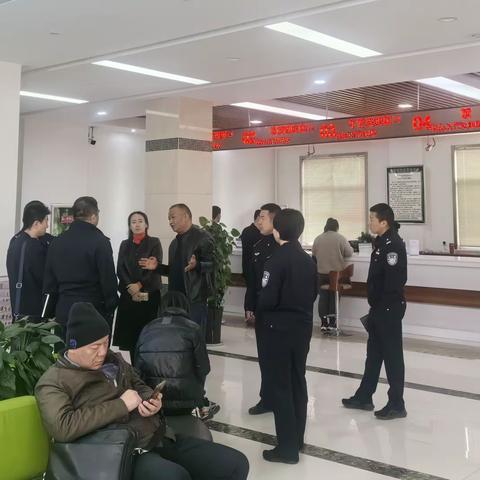 区行政审批局联合公安临潼分局推动公安业务进驻政务服务大厅