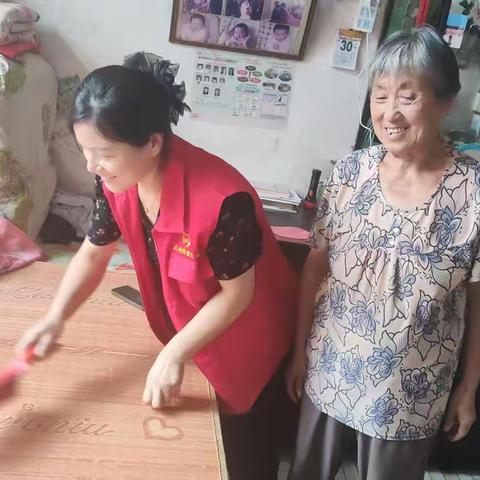 情暖党员心，共忆初心行