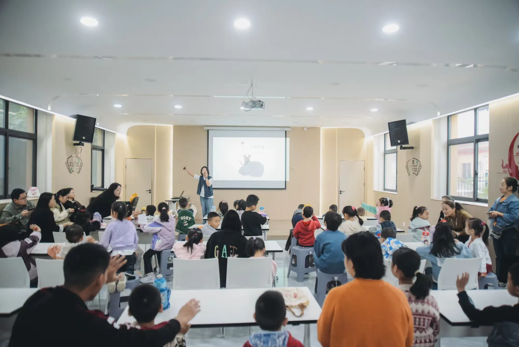 简篇-【高陵文旅】阅读小精灵乐园——《田鼠阿佛》绘本故事分享会