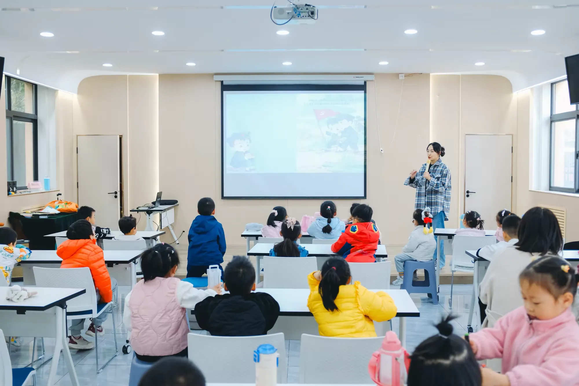 简篇-【高陵文旅】红色故事汇——《倔强的小红军》故事分享会