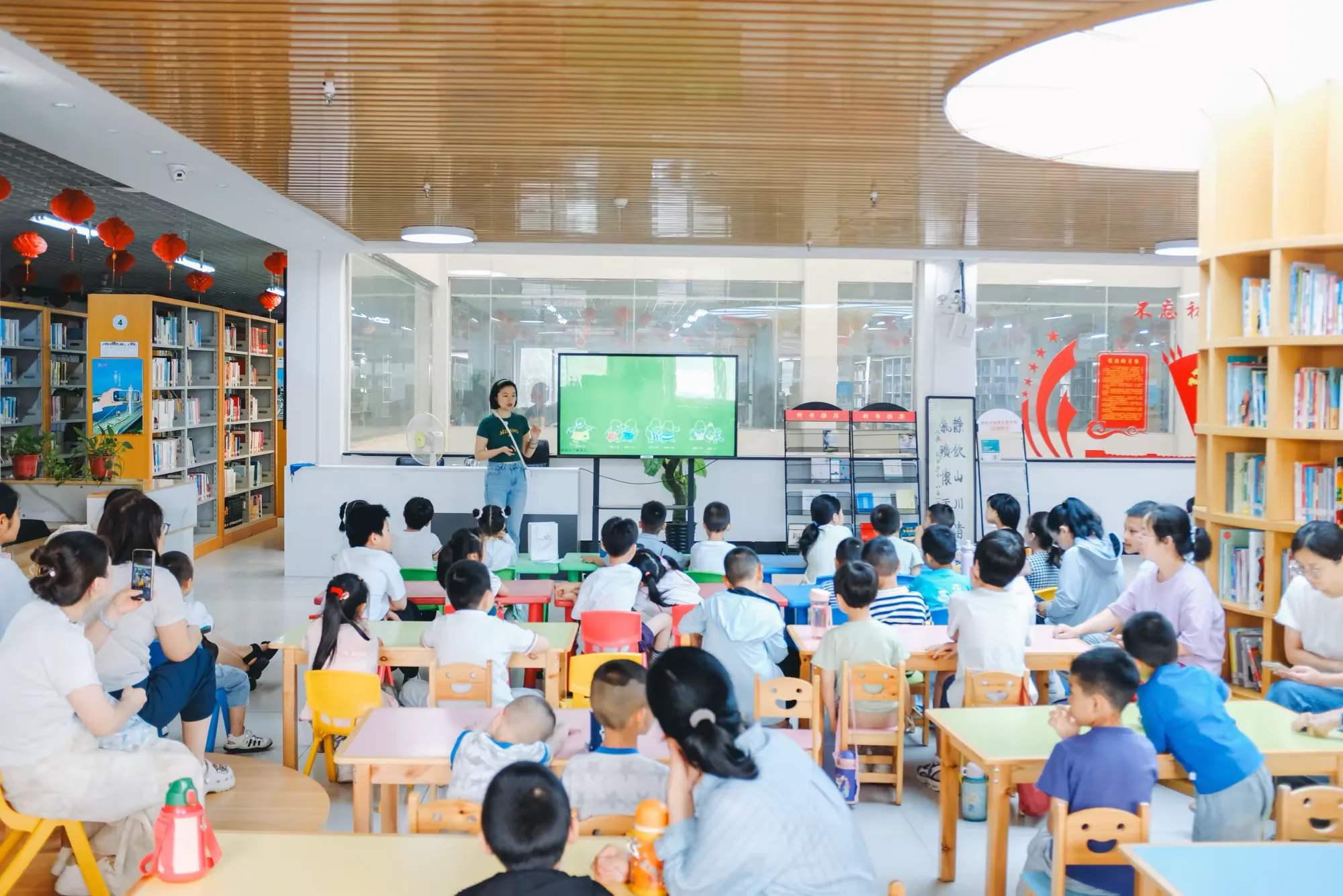 简篇-【高陵文旅】阅读小精灵乐园——《七只鼹鼠包粽子》绘本故事分享会