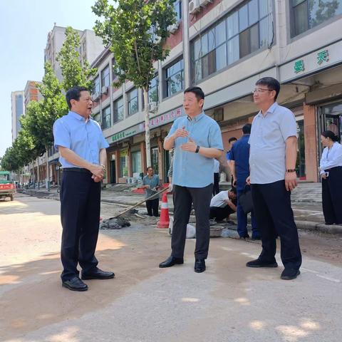 杞县人大常委会调研县城区雨污分流管网改造工作