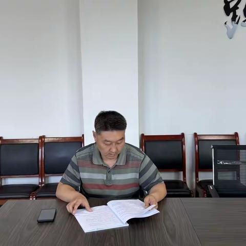 贯彻统计法治思想 筑牢数据质量防线——泾阳县商务局开展统计法律法规理论学习
