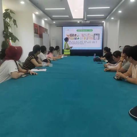 长江路街道玉地山路社区：践行新时尚 分类我先行