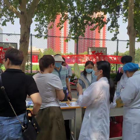 桥西区卫健局开展国家免费药具“进校园”宣传活动