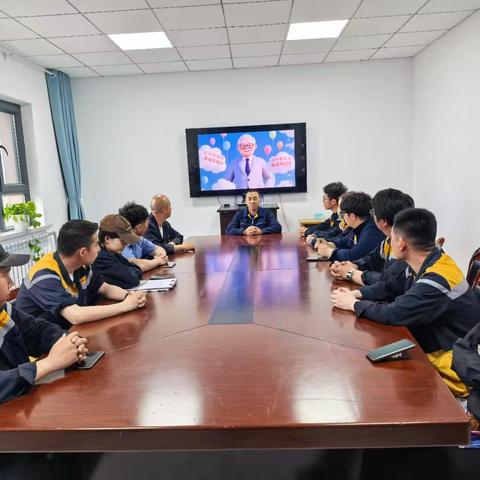 国门守望者——阿拉山口车间孙宏江书记的铁路人生