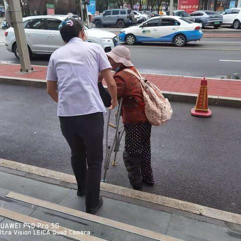 农情暖域，一杯热水暖化奶奶的心