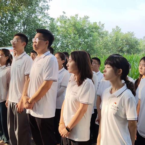 点赞👍🏻绵山镇开展到村任职大学生乡村振兴大比武“联户包田”行动