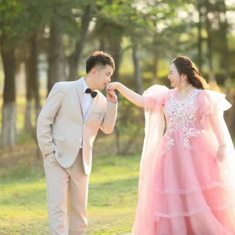 女儿结婚啦！婚礼邀请函