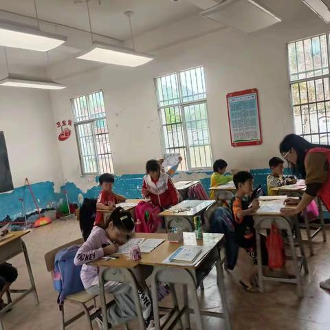 乐器进课堂 快乐促成长