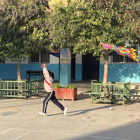 “寻找春天的足迹”——长水镇中心小学开展春季主题实践活动