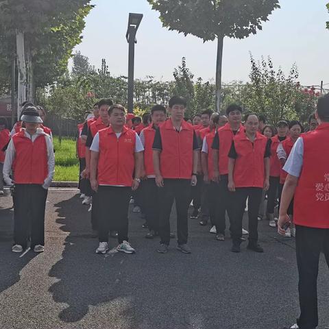 “全民洗城” 常村镇团委在        行动