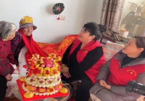 期颐之年   百岁寿宴