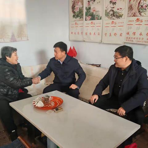 市委常委、政法委书记李振华到贾悦镇开展春节走访慰问活动