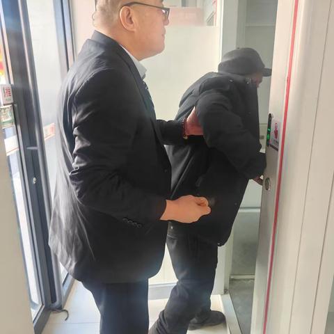 银行服务无小事，贴心服务暖人心