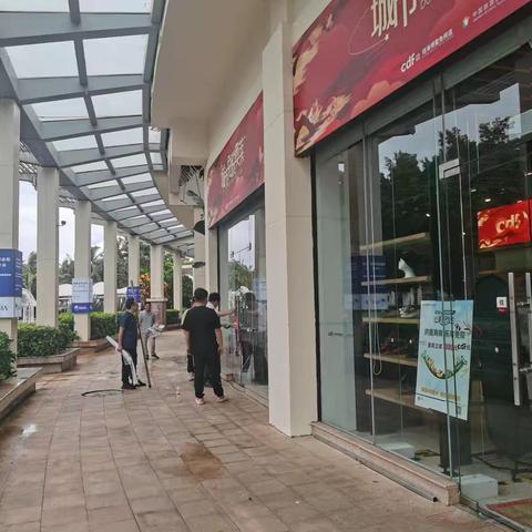 风雨砺担当 先锋筑防线