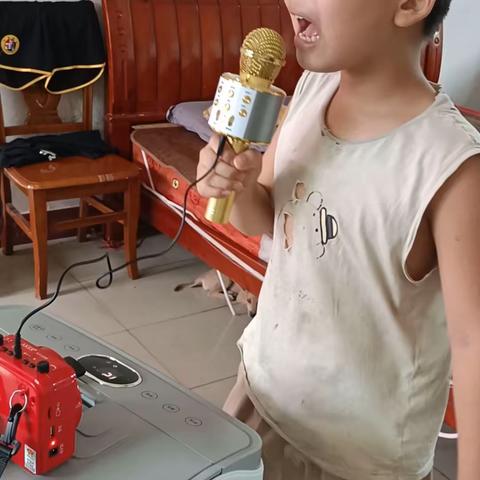 鹿马桥中心小学一年级张育喆的运动一夏