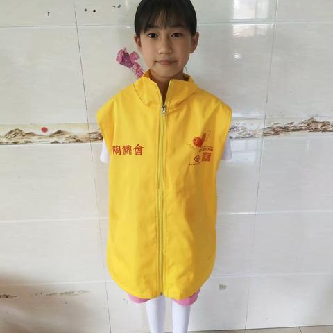 泉湖小学余晨曦“今天我来做妈妈”感恩母亲节活动