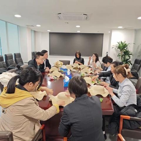 新丰支行开展2024年“三八”节主题活动