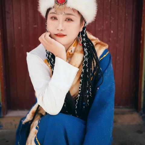 藏族的女士叫卓玛😎