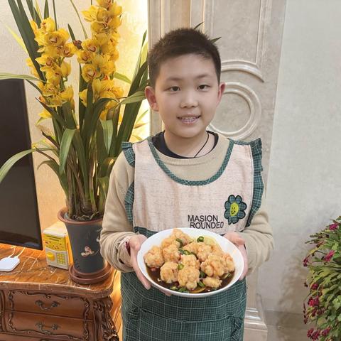 爱如佳肴，情满三八 —— 仪征市实验小学六（2）班的暖心时刻