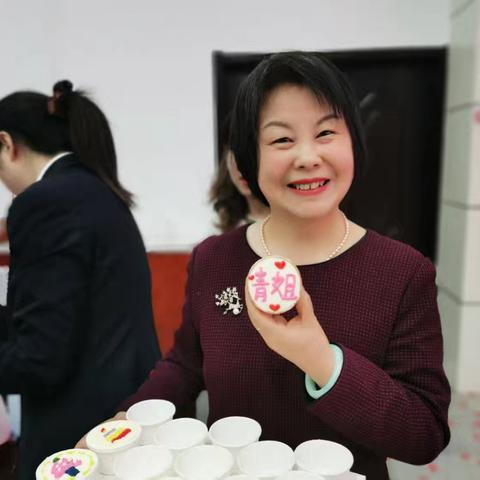 光荣退休 感恩有你！——交易银行部李青退休欢送会
