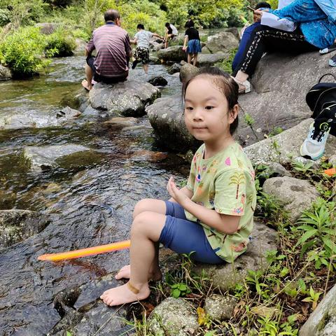 2023宝宝在海宁过暑假。7月2日到海宁，7月15日至19日在宁波旅游，此片记录部分快乐时刻。