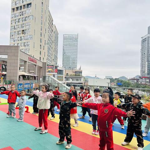 梦想天使幼儿园兴趣课《国防军警课》