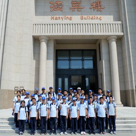 “探物理之微、寻生命之幽”——记交大附中初2025届16班暑期实践活动