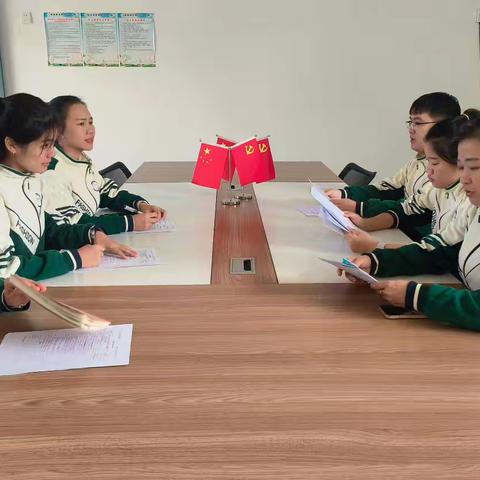 课题研究课大班语言活动《母鸡萝丝去散步》（二）