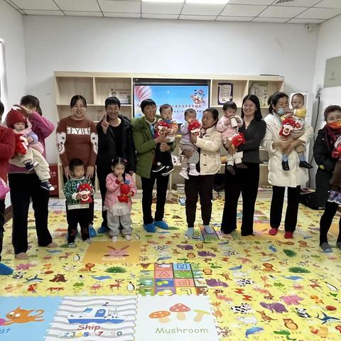 奇趣童真  欢乐亲子——全福街道电建一公司社区开展亲子早教活动
