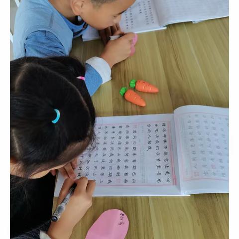 10月21日～22日南天湖镇青少年家庭教育互助会学生活动。