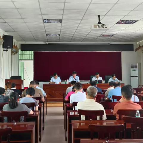 五指山市自然资源和城乡规划建设局召开党纪教育总结会