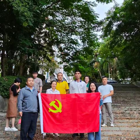 市资建局党支部开展“环境卫生大扫除”主题党日活动