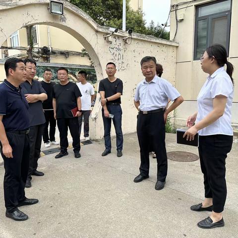 榆山街道龙山社区召开文明城市联创共建第五次联席会