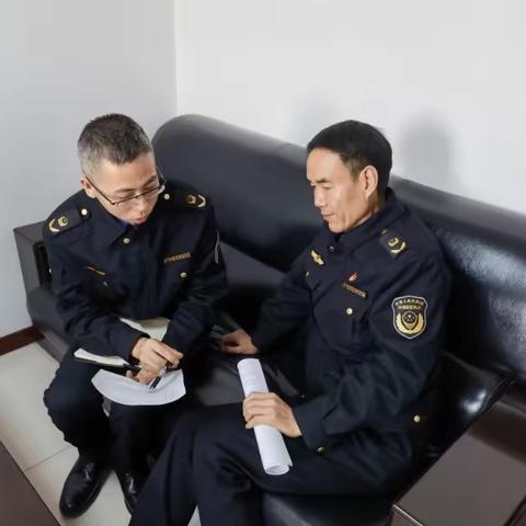 认真贯彻落实“三个年”，推动投诉举报提质增效