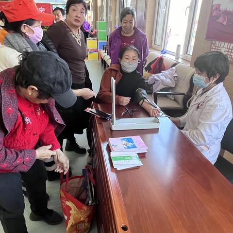 清水河县卫生健康委员会联合县妇幼保健计划生育服务中心、城关镇昆新社区新时代文明实践站 开展“守护女性 保障健康‘宫颈癌 乳腺癌’免费筛查暨健康宣传义诊”活动