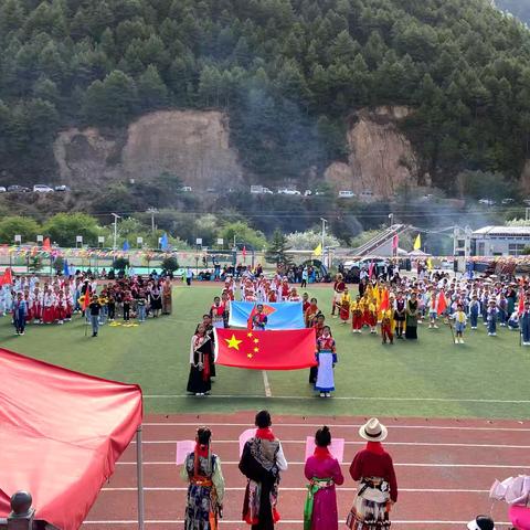 红领巾爱祖国——香格里拉市格咱乡小学2024年六一儿童节系列活动