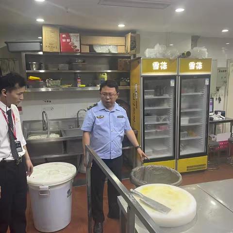 海口市市场监管局美兰分局强化餐饮油烟治理助力大气污染防治